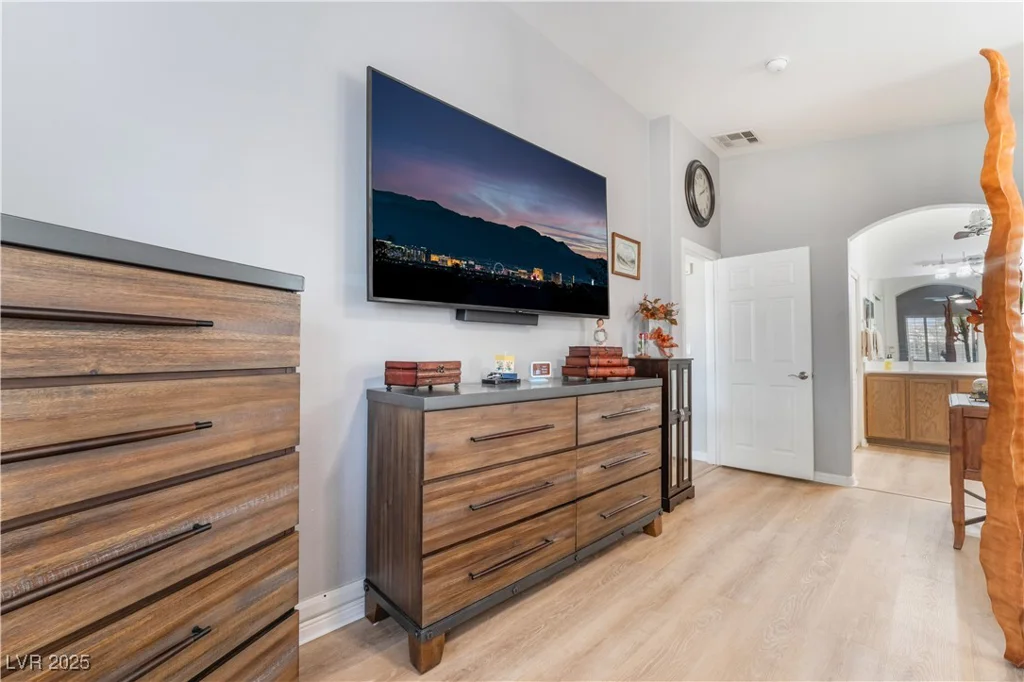 8220 Flowing Rapids, Las Vegas, NV 89131