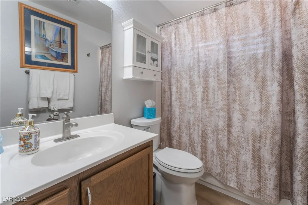 8220 Flowing Rapids, Las Vegas, NV 89131
