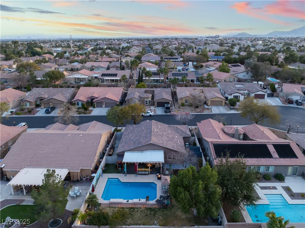 8220 Flowing Rapids, Las Vegas, NV 89131