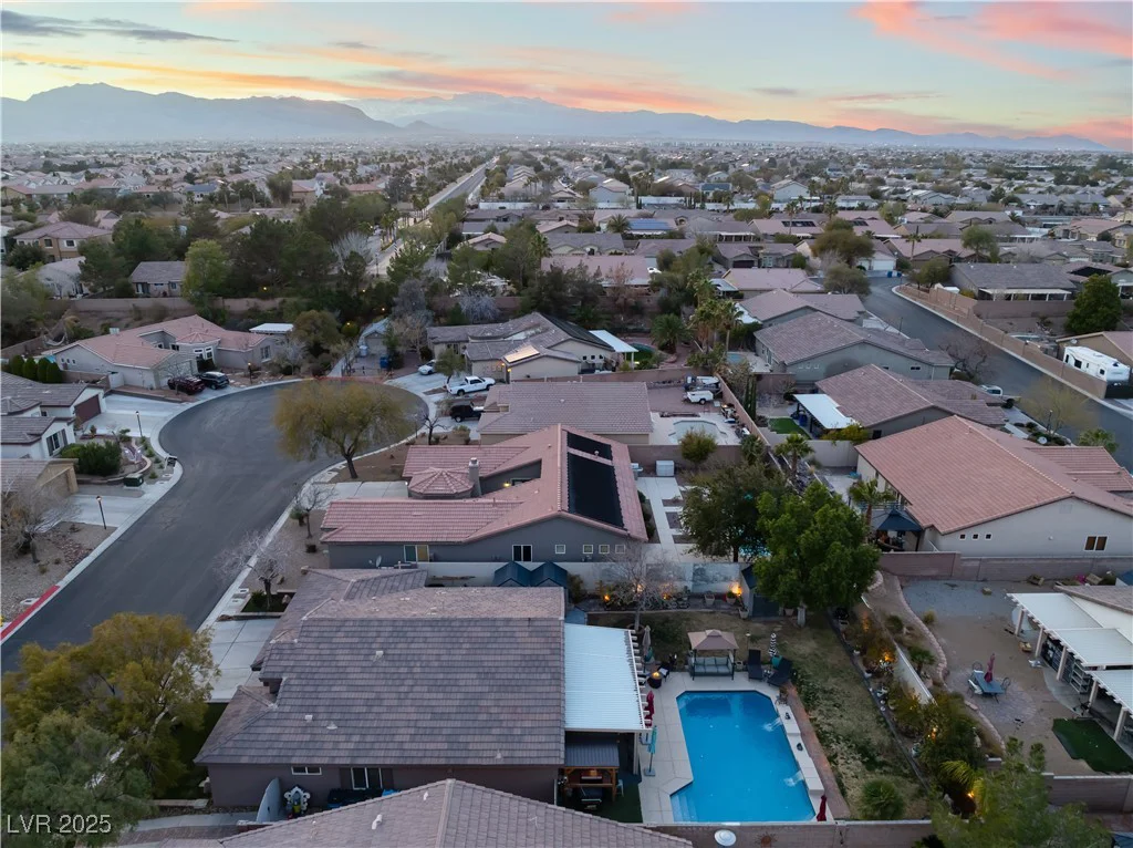 8220 Flowing Rapids, Las Vegas, NV 89131
