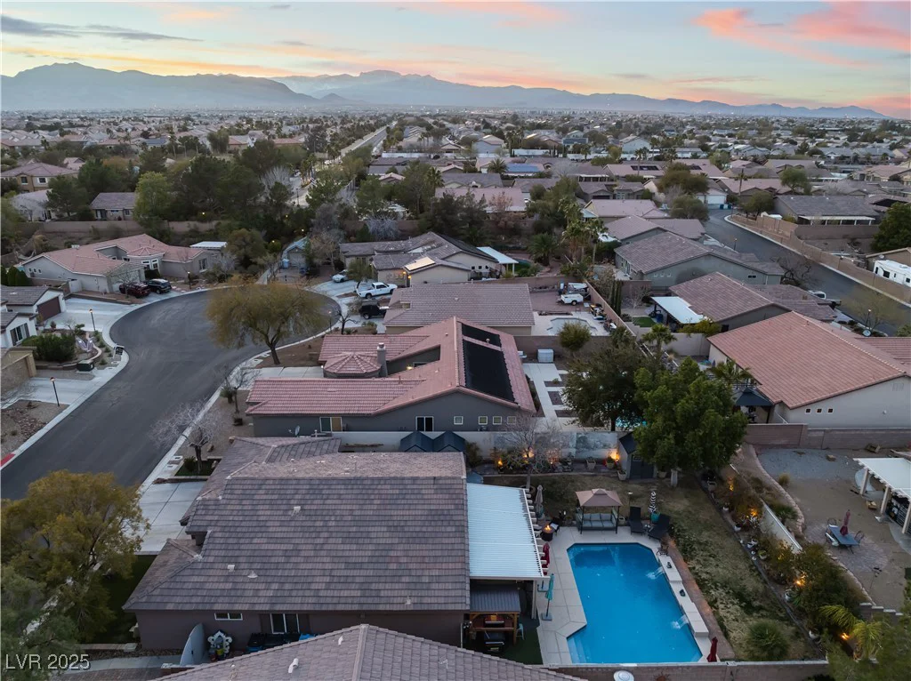 8220 Flowing Rapids, Las Vegas, NV 89131