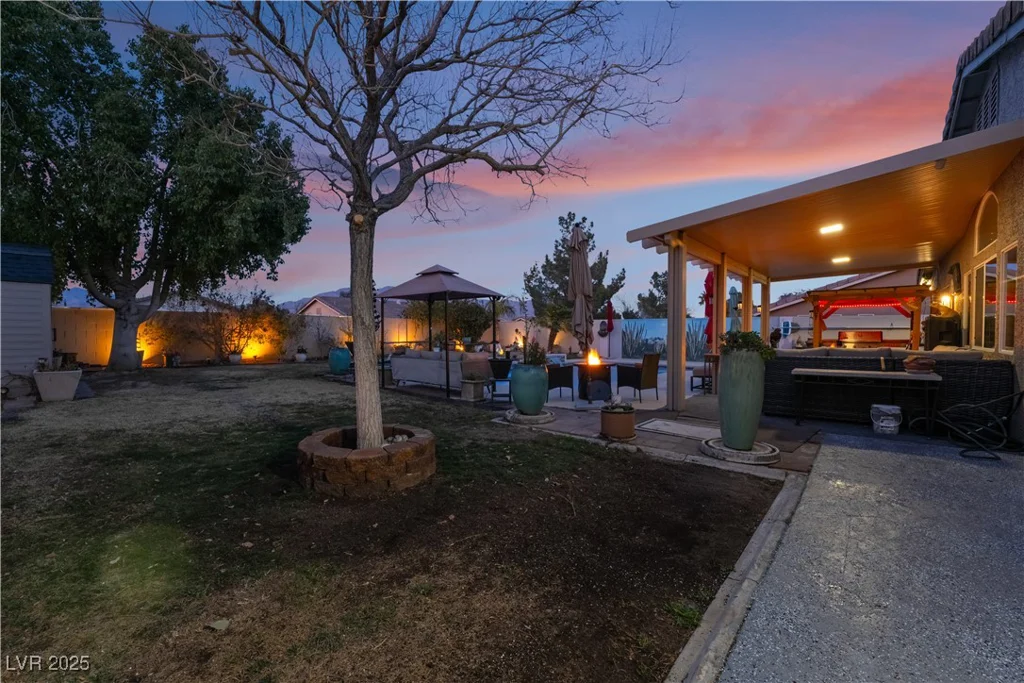 8220 Flowing Rapids, Las Vegas, NV 89131