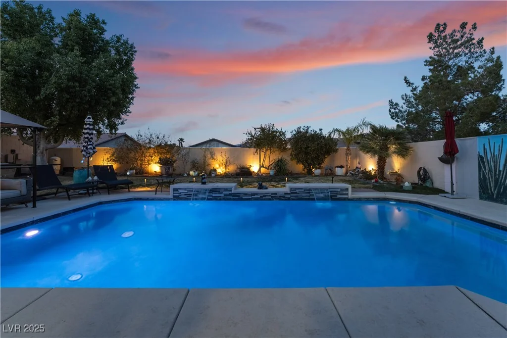 8220 Flowing Rapids, Las Vegas, NV 89131