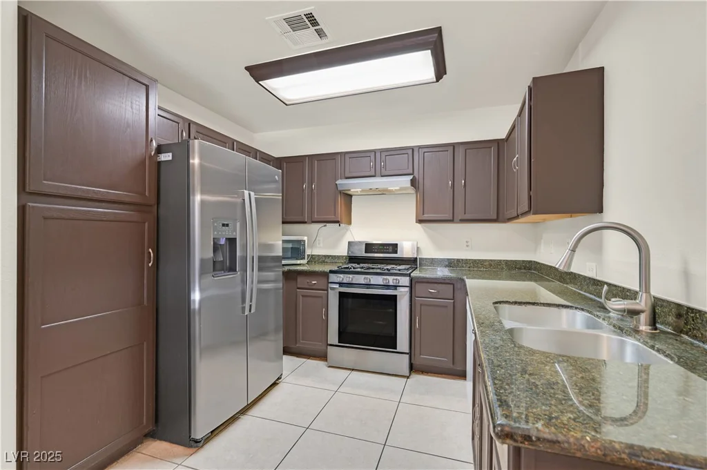 9563 Grapeland, Las Vegas, NV 89148