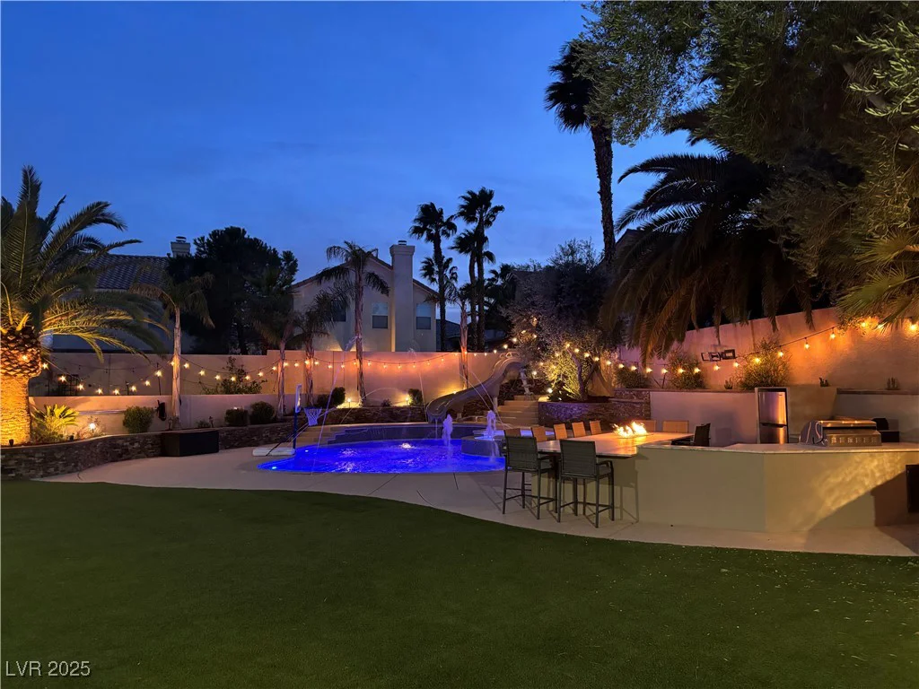 1705 Pink Cliff, Las Vegas, NV 89128