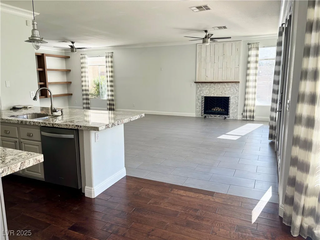 1705 Pink Cliff, Las Vegas, NV 89128