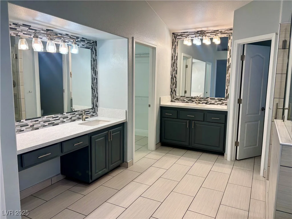 1705 Pink Cliff, Las Vegas, NV 89128