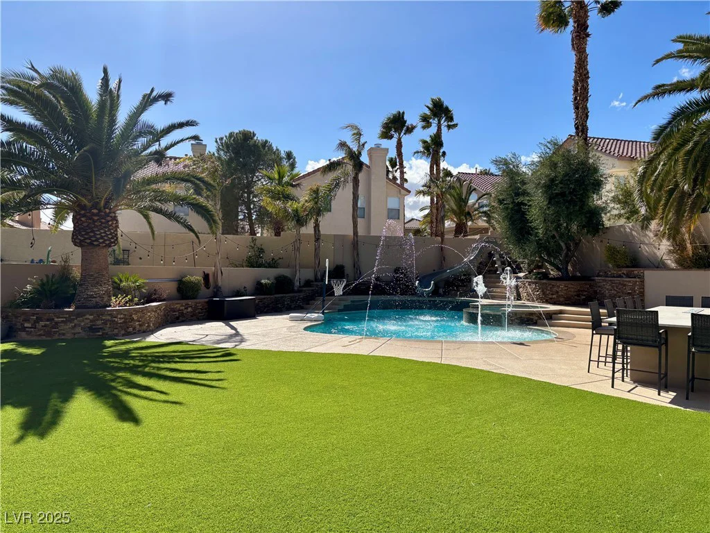 1705 Pink Cliff, Las Vegas, NV 89128