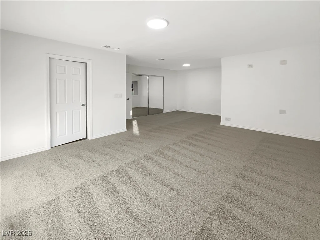 2578 Paradise Village, Las Vegas, NV 89120