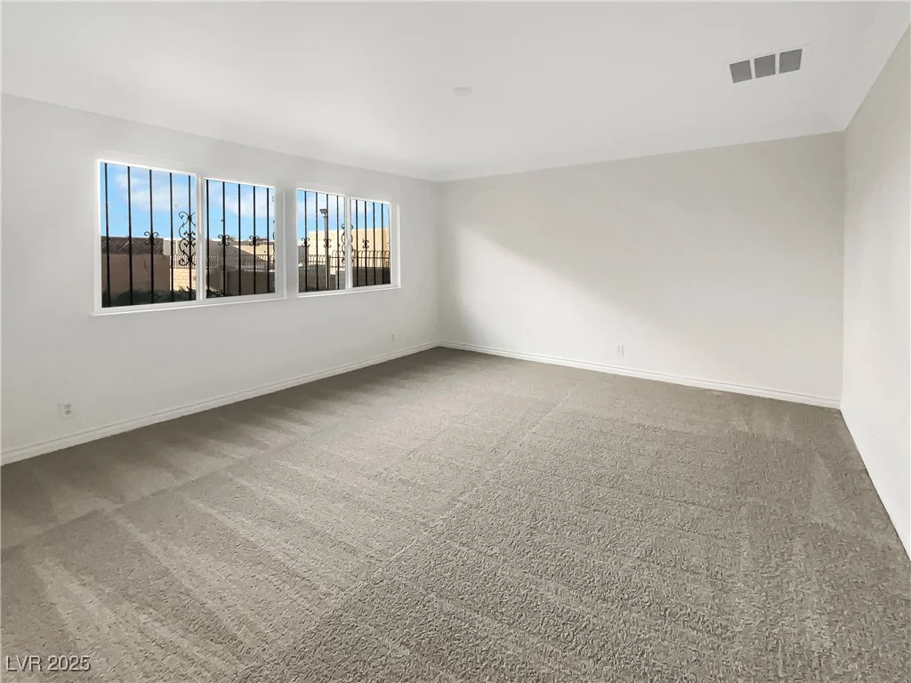 2578 Paradise Village, Las Vegas, NV 89120