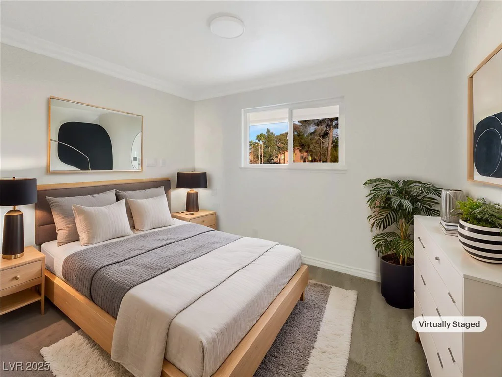 2578 Paradise Village, Las Vegas, NV 89120