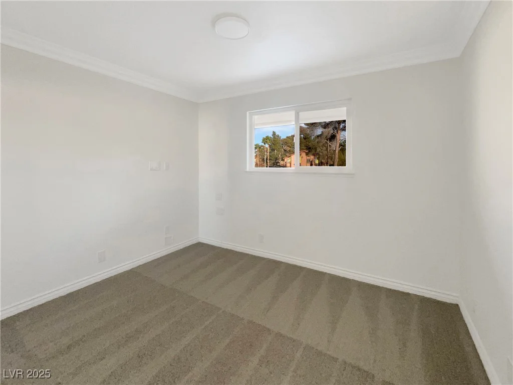 2578 Paradise Village, Las Vegas, NV 89120