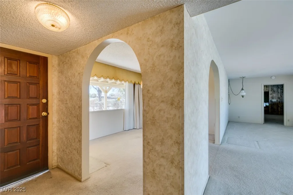 4530 Maulding, Las Vegas, NV 89139