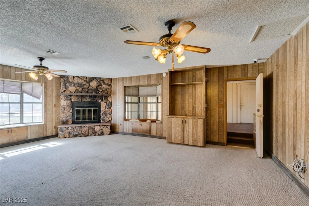 4530 Maulding, Las Vegas, NV 89139