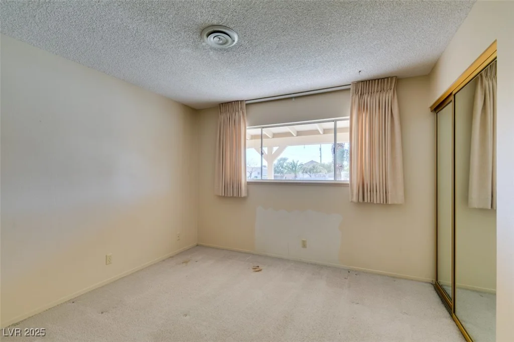 4530 Maulding, Las Vegas, NV 89139