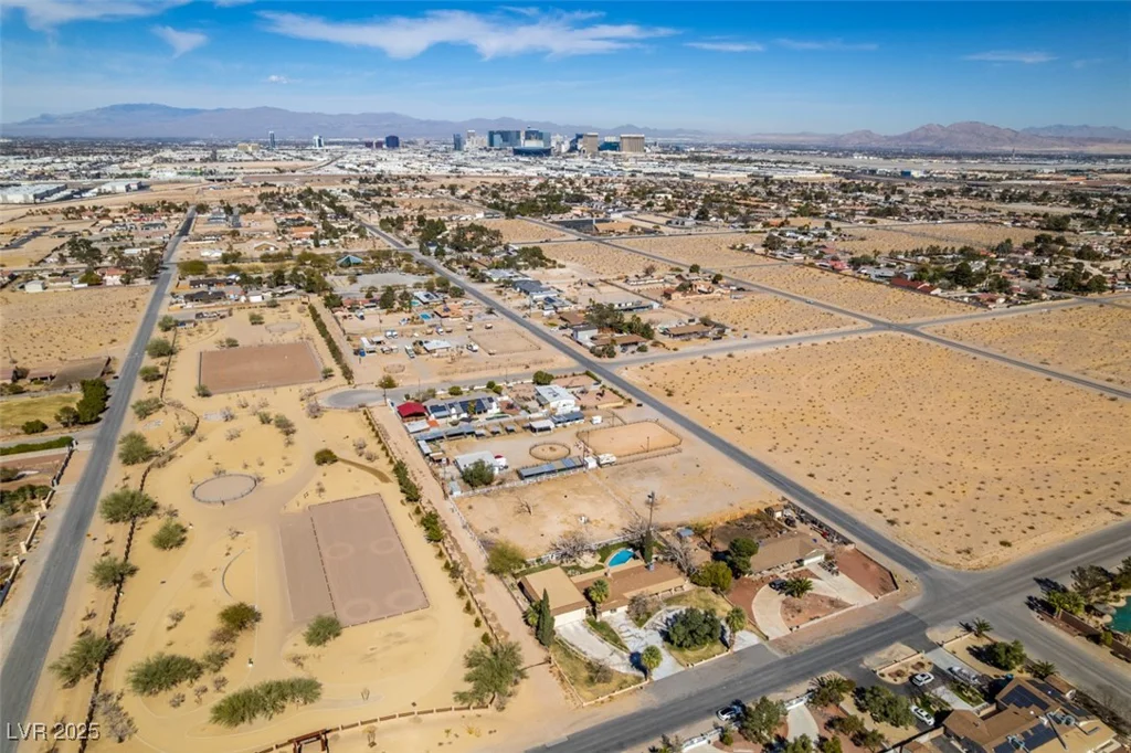 4530 Maulding, Las Vegas, NV 89139