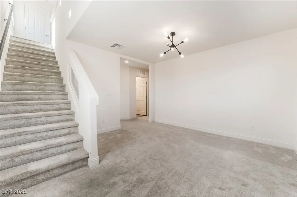 5565 Dreaming Tree, Las Vegas, NV 89141