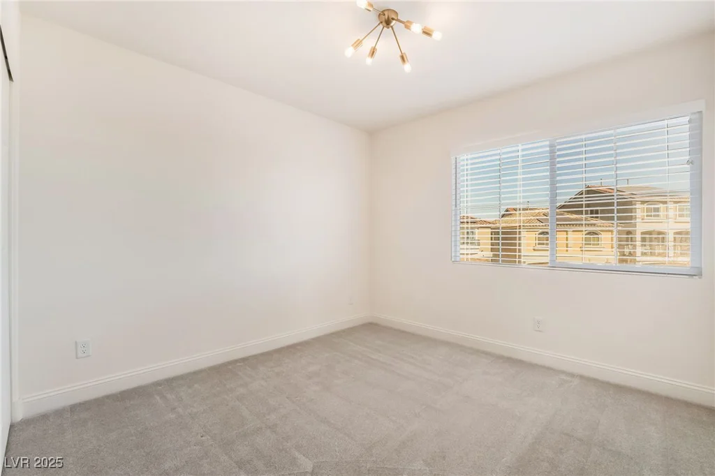 5565 Dreaming Tree, Las Vegas, NV 89141