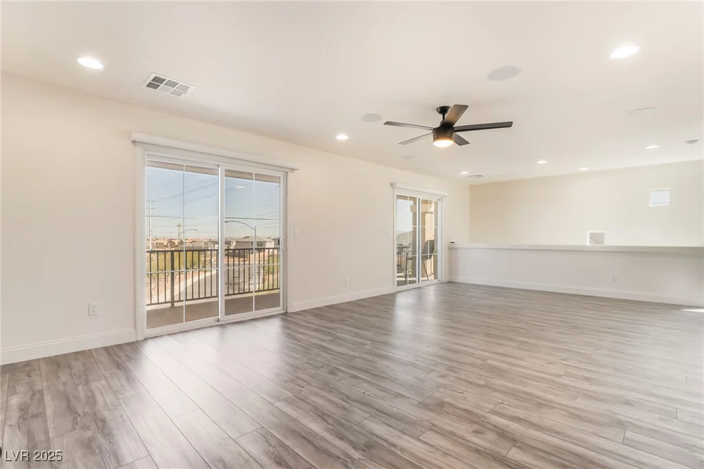 5565 Dreaming Tree, Las Vegas, NV 89141