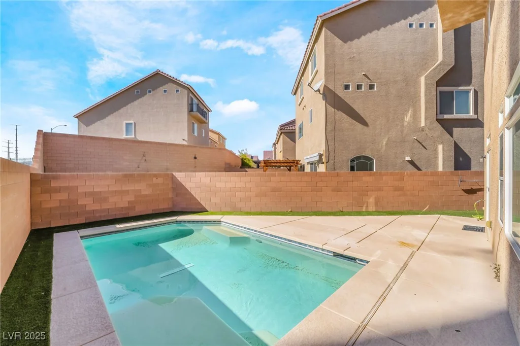5565 Dreaming Tree, Las Vegas, NV 89141