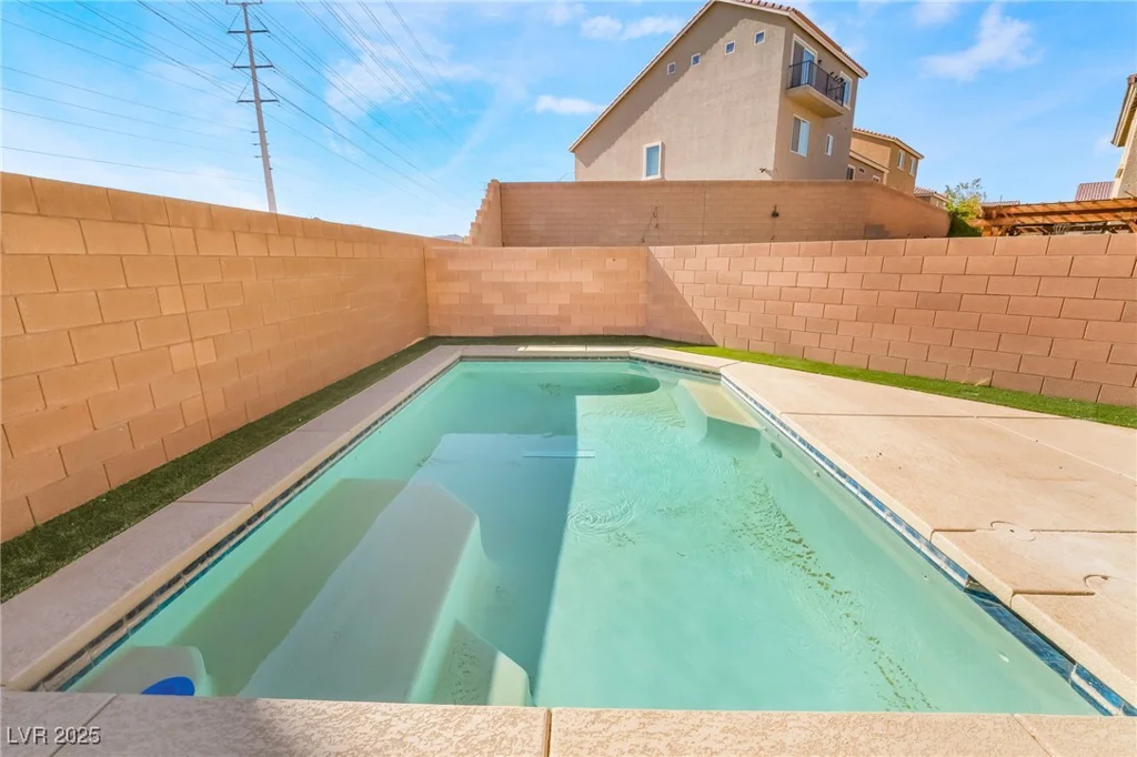 5565 Dreaming Tree, Las Vegas, NV 89141