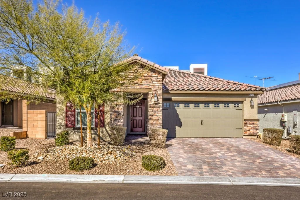 8342 Vinamala, Las Vegas, NV 89149
