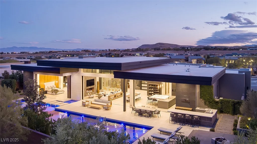58 Midnight Sky, Las Vegas, NV 89135
