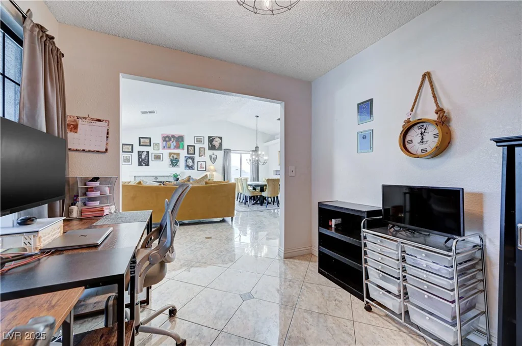 1915 Trilly, Las Vegas, NV 89156