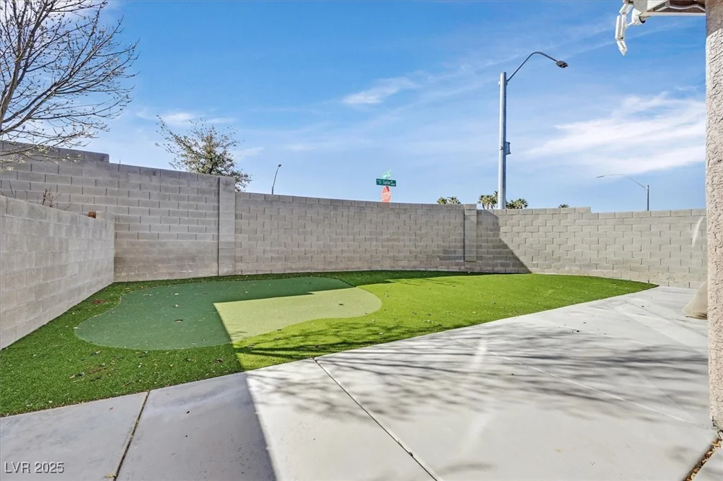 3971 Silver Saber, Las Vegas, NV 89129