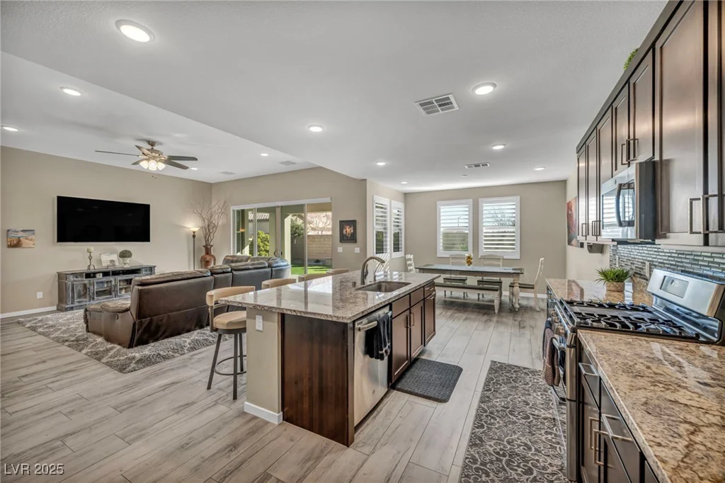 8266 Skye Territory, Las Vegas, NV 89166