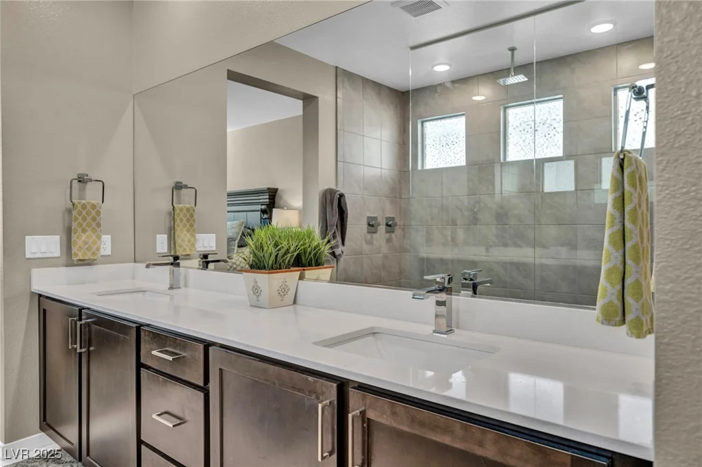 8266 Skye Territory, Las Vegas, NV 89166