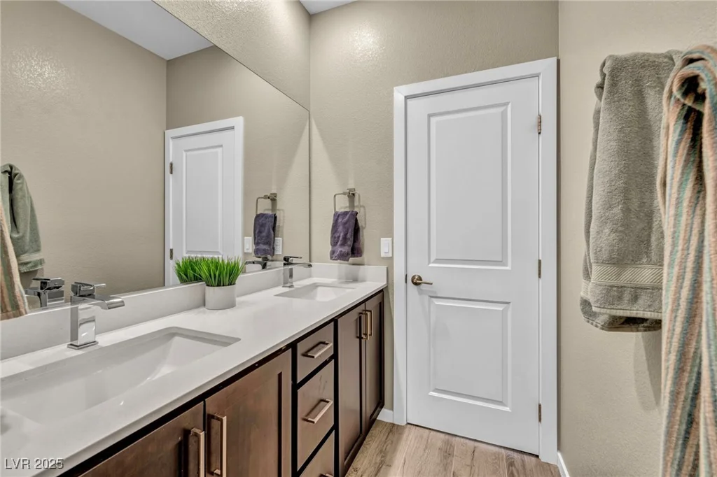 8266 Skye Territory, Las Vegas, NV 89166