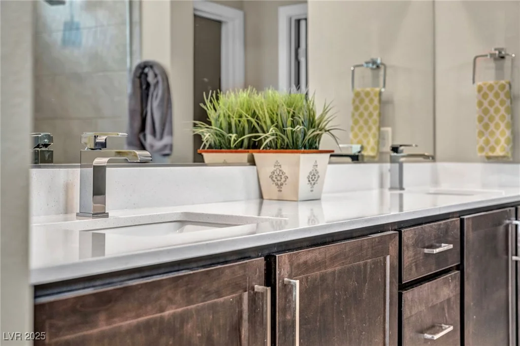 8266 Skye Territory, Las Vegas, NV 89166