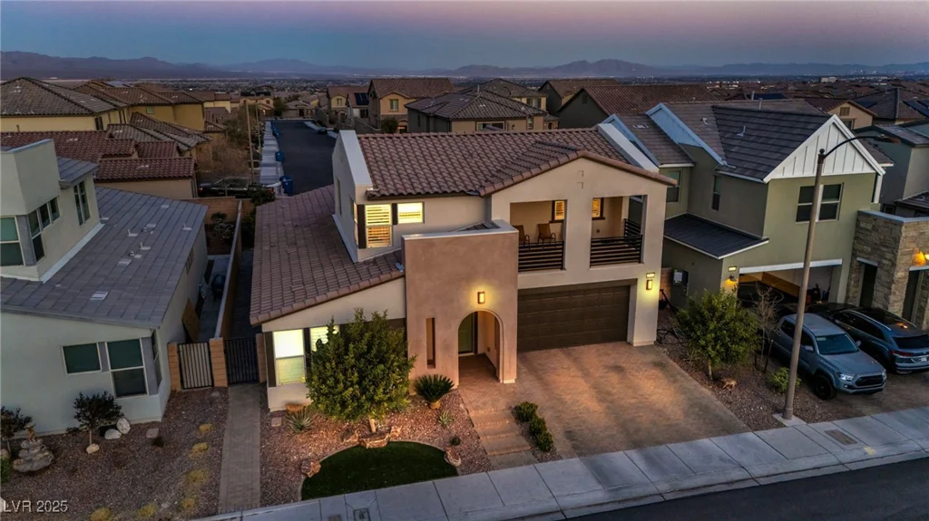 8266 Skye Territory, Las Vegas, NV 89166