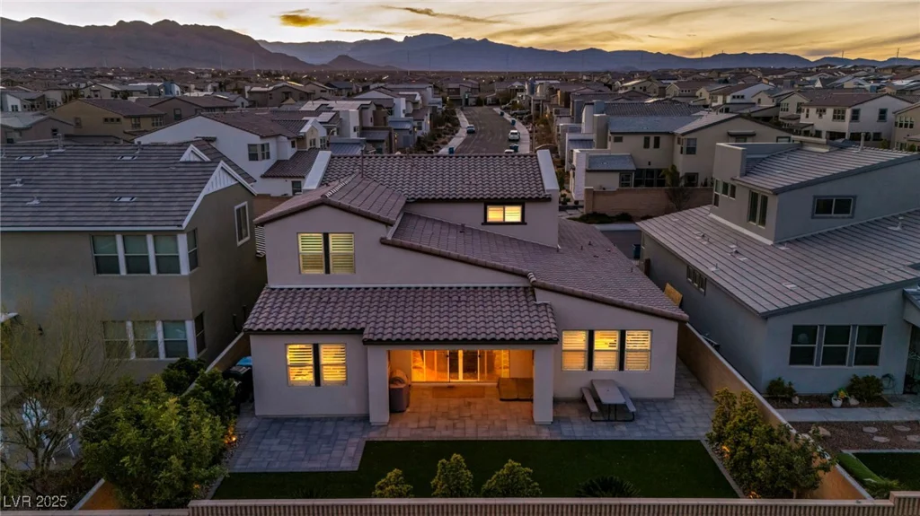 8266 Skye Territory, Las Vegas, NV 89166