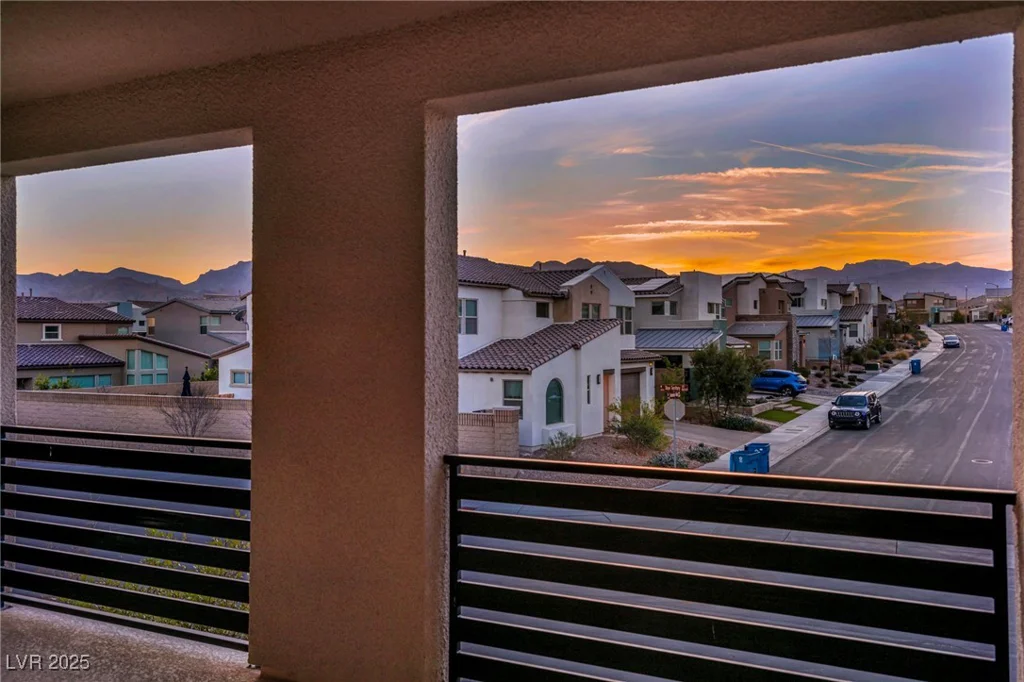 8266 Skye Territory, Las Vegas, NV 89166
