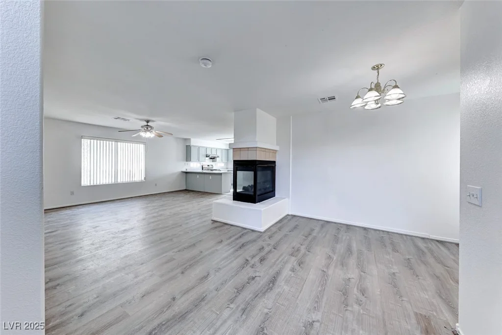 5301 Padua, Las Vegas, NV 89107
