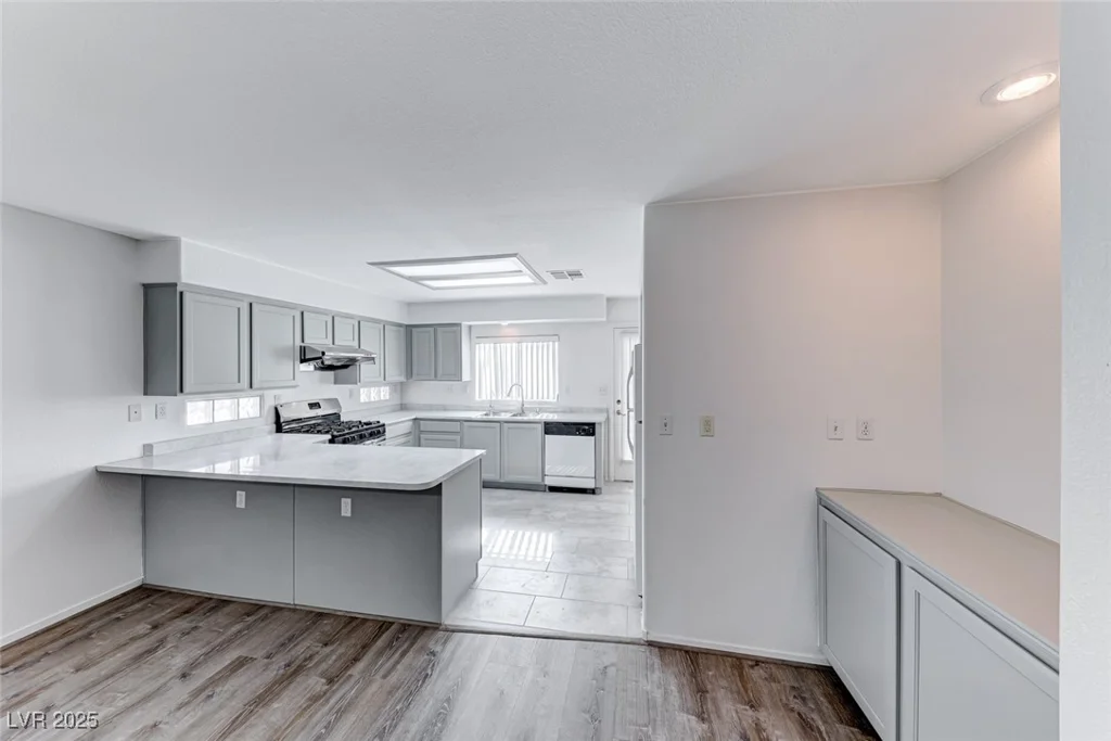 5301 Padua, Las Vegas, NV 89107