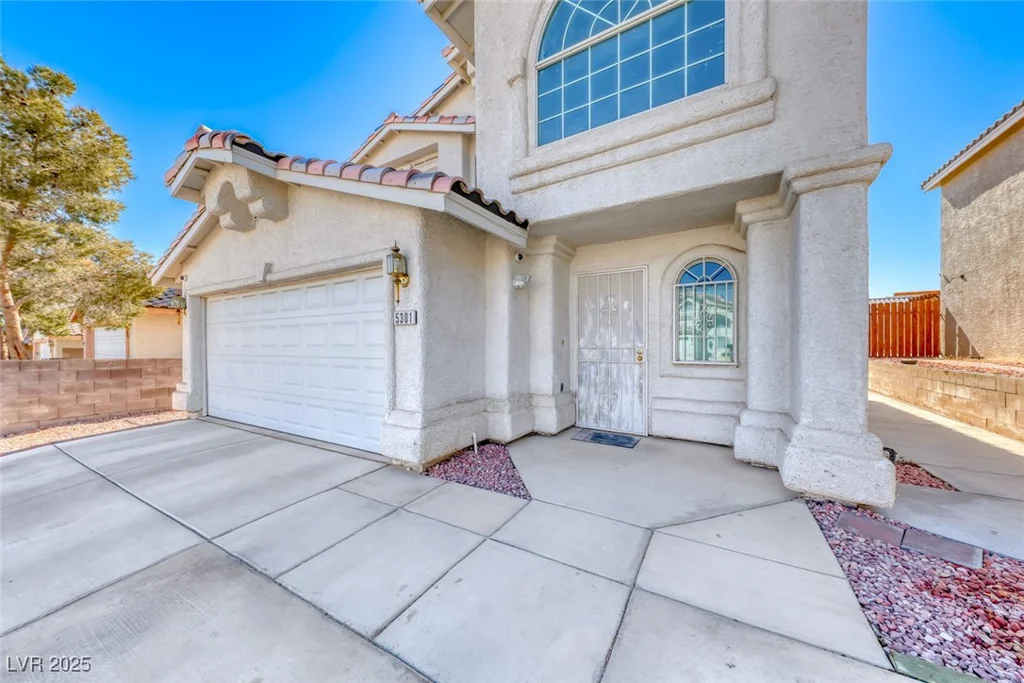 5301 Padua, Las Vegas, NV 89107