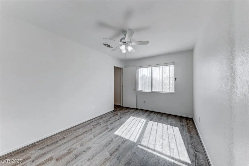 5301 Padua, Las Vegas, NV 89107