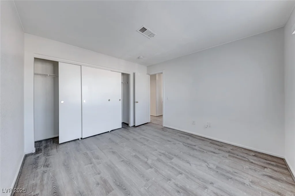 5301 Padua, Las Vegas, NV 89107