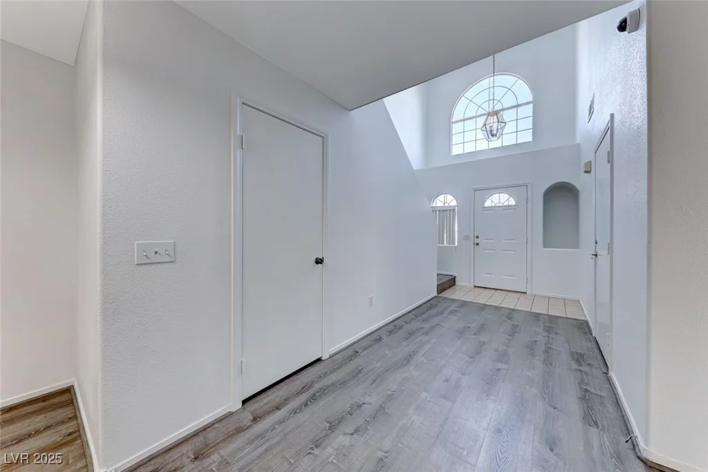 5301 Padua, Las Vegas, NV 89107