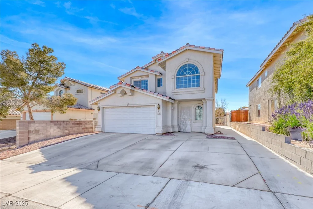 5301 Padua, Las Vegas, NV 89107