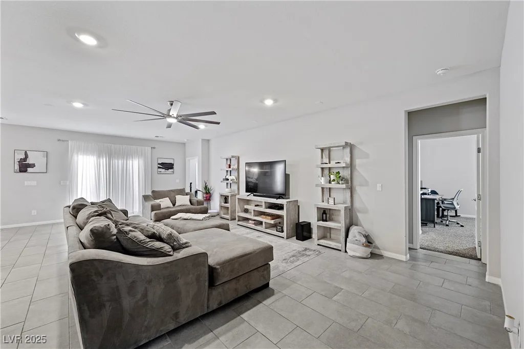 8976 Park, Las Vegas, NV 89178