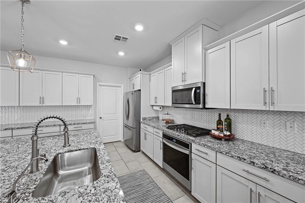 8976 Park, Las Vegas, NV 89178