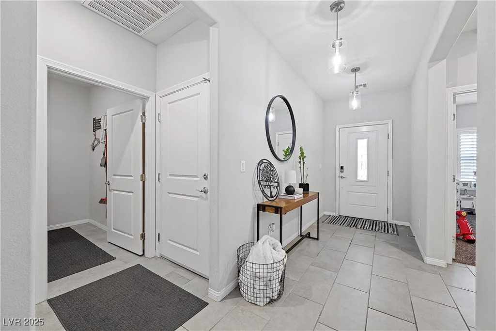 8976 Park, Las Vegas, NV 89178
