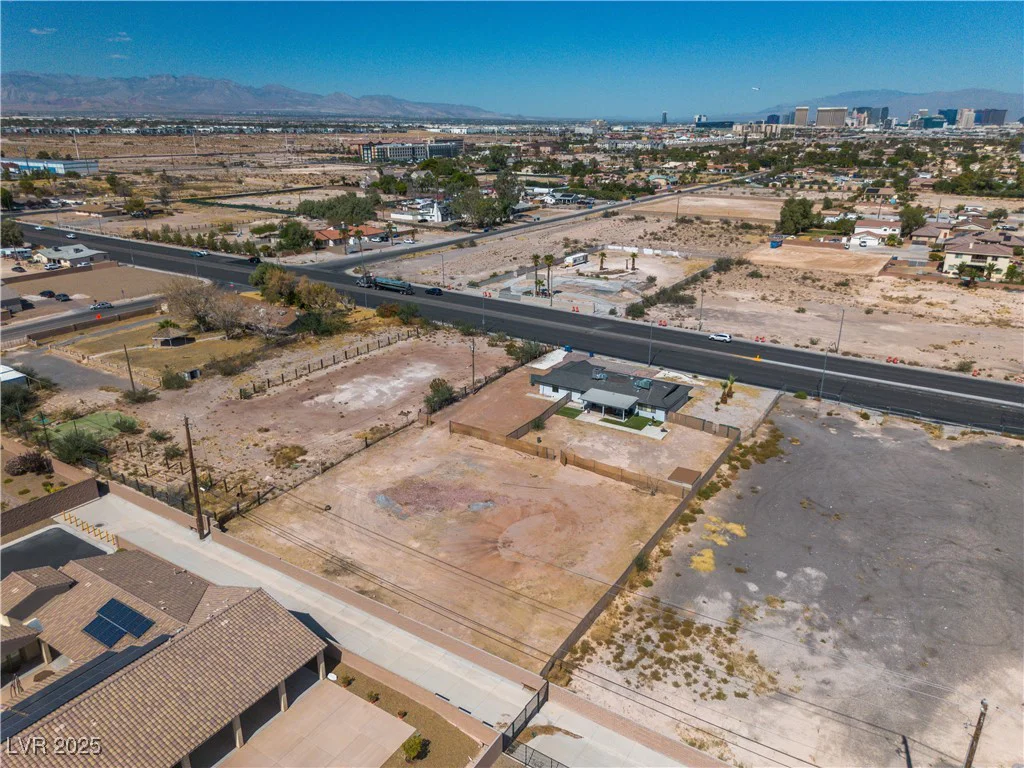 185 Windmill, Las Vegas, NV 89123
