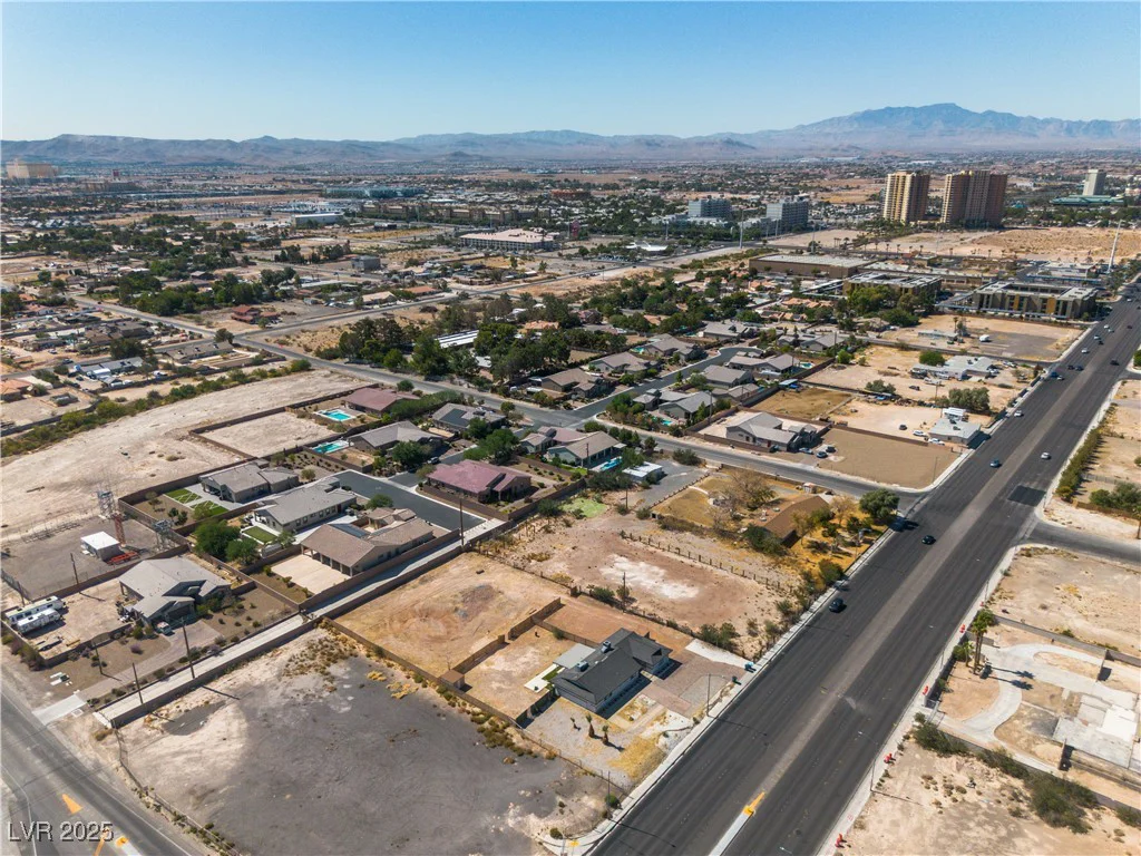 185 Windmill, Las Vegas, NV 89123