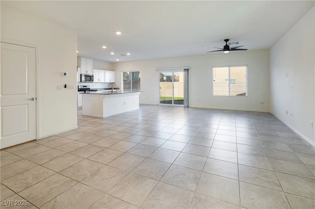 4582 Mahogany Hills, Las Vegas, NV 89141