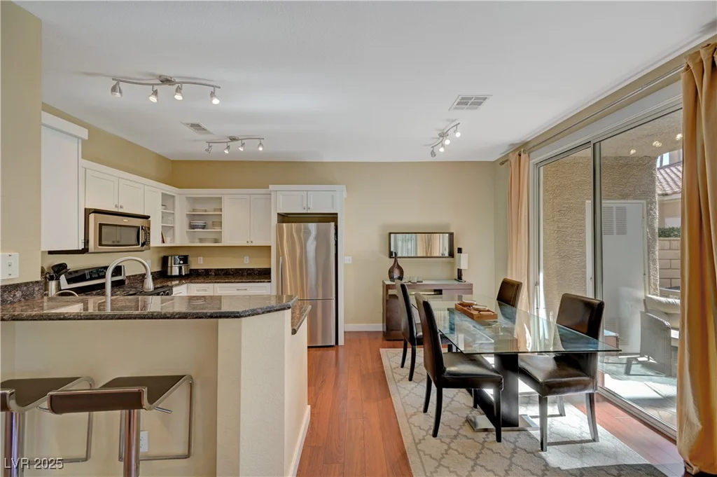 251 Green Valley, Henderson, NV 89012
